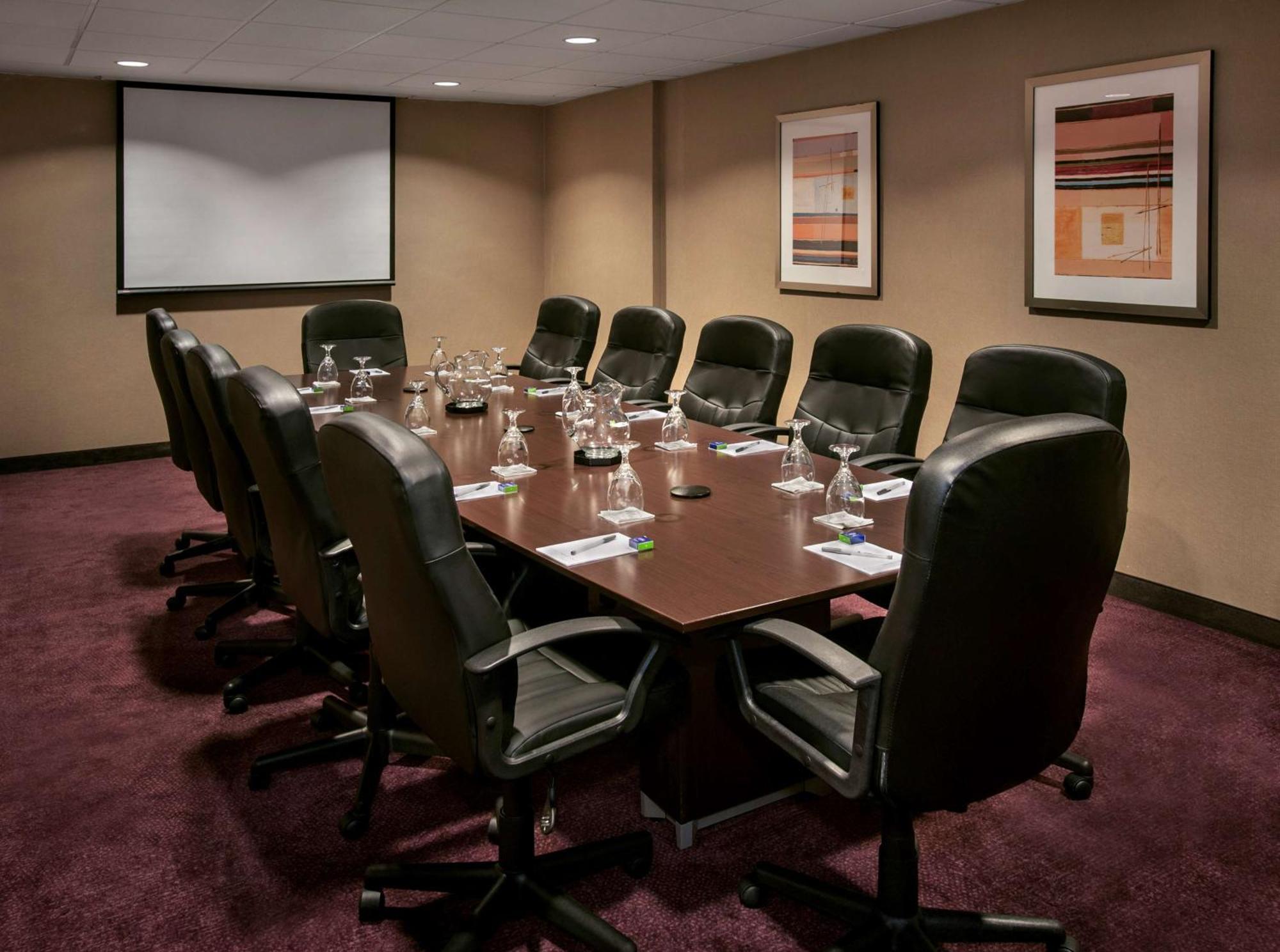 Hampton Inn & Suites Milwaukee Downtown Екстер'єр фото