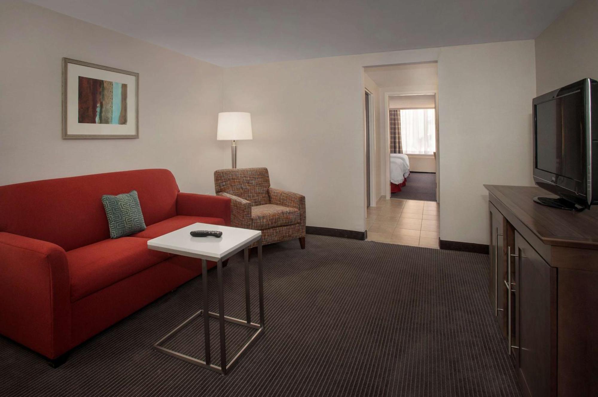 Hampton Inn & Suites Milwaukee Downtown Екстер'єр фото